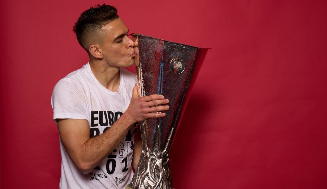 Rafael Santos Borré convirtió cuatro goles en 13 partidos disputados en la Europa League.