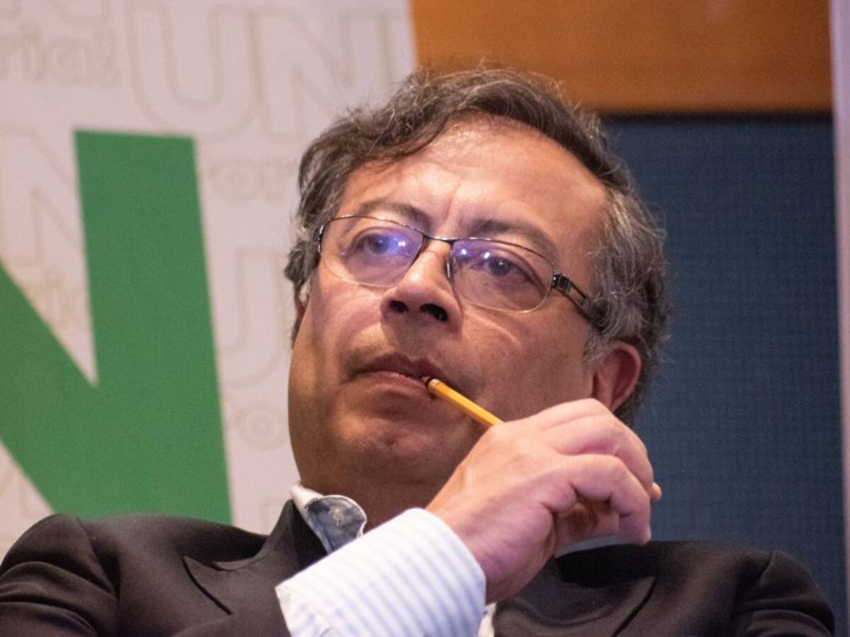 ¿Cómo avanza la gestión de Petro según calificadores internacionales?
