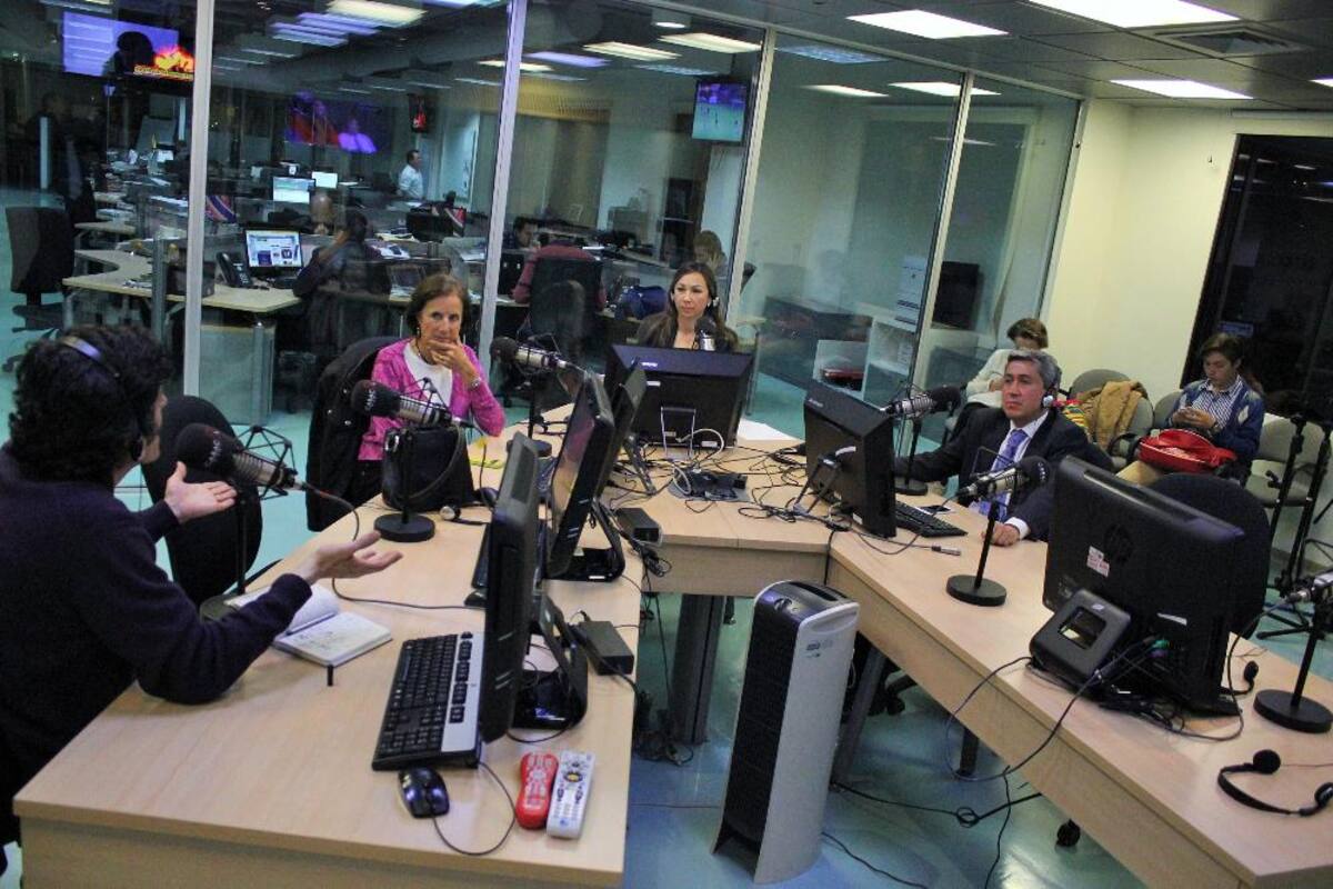 Panelistas en Hora 20