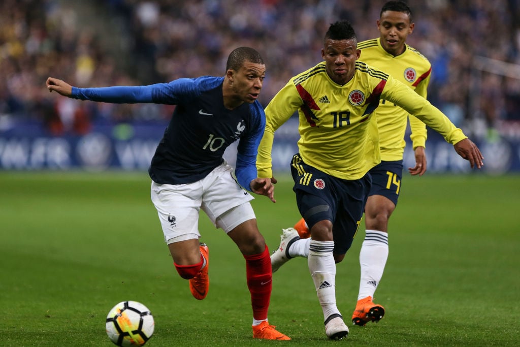 ¿Kylian Mbappé podría perderse el partido amistos Francia vs Colombia? Esto contó sobre su lesión.  (Photo by Elyxandro Cegarra/NurPhoto via Getty Images)