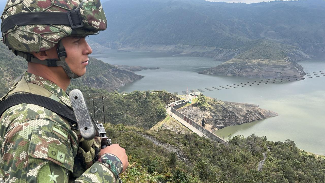 Fuerzas Militares refuerzan protección en el Parque Natural Chingaza