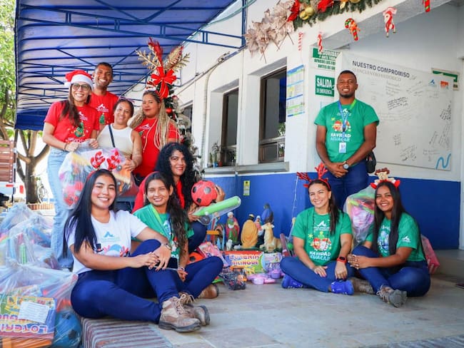 Aguas de Cartagena inicia entrega de regalos en el marco de su inversión social a 178 barrios