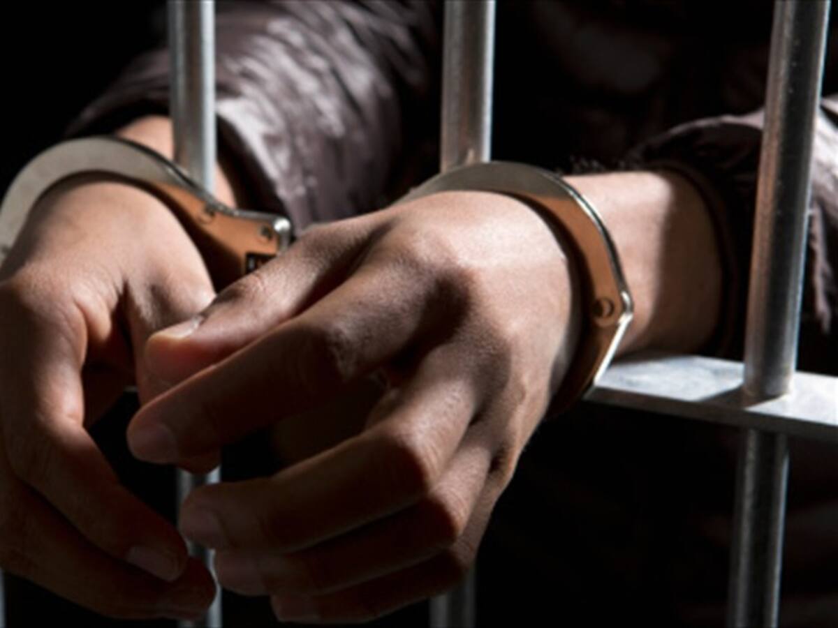 Más de 400 personas capturadas por vender drogas alrededor de colegios y universidades
