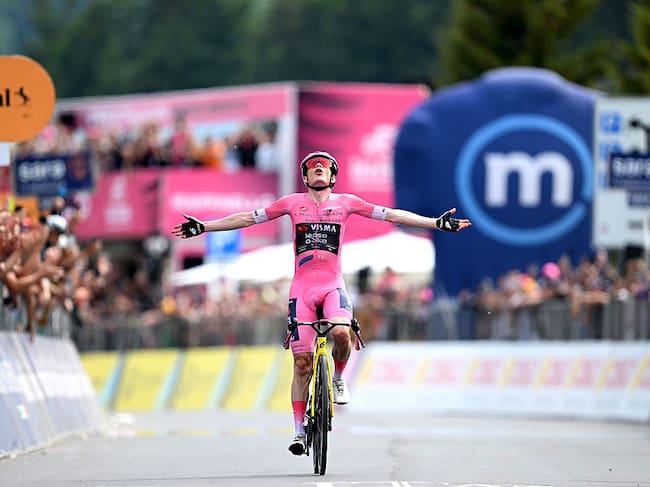 PIANCAVALLO, ITALY - MAY 30: Jonas Vingegaard of Denmark and Team Visma | Lease a Bike celebrates at finish line as stage and final overall winner during the 109th Giro d'Italia 2026, Stage 20 a 200km stage from Gemona del Friuli to Piancavallo 1289m / #UCIWT / on May 30, 2026 in Piancavallo, Italy. (Photo by Dario Belingheri/Getty Images)
