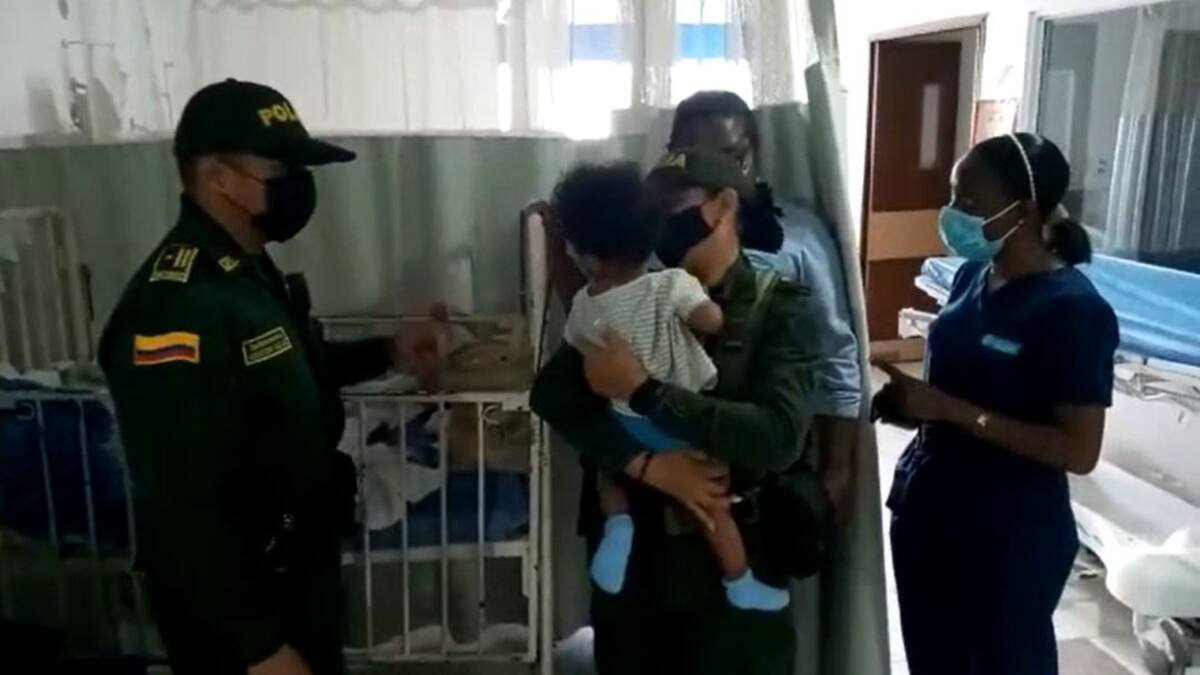 Hallan bebé en bolsa de basura amarrado de pies y brazos en Buenaventura