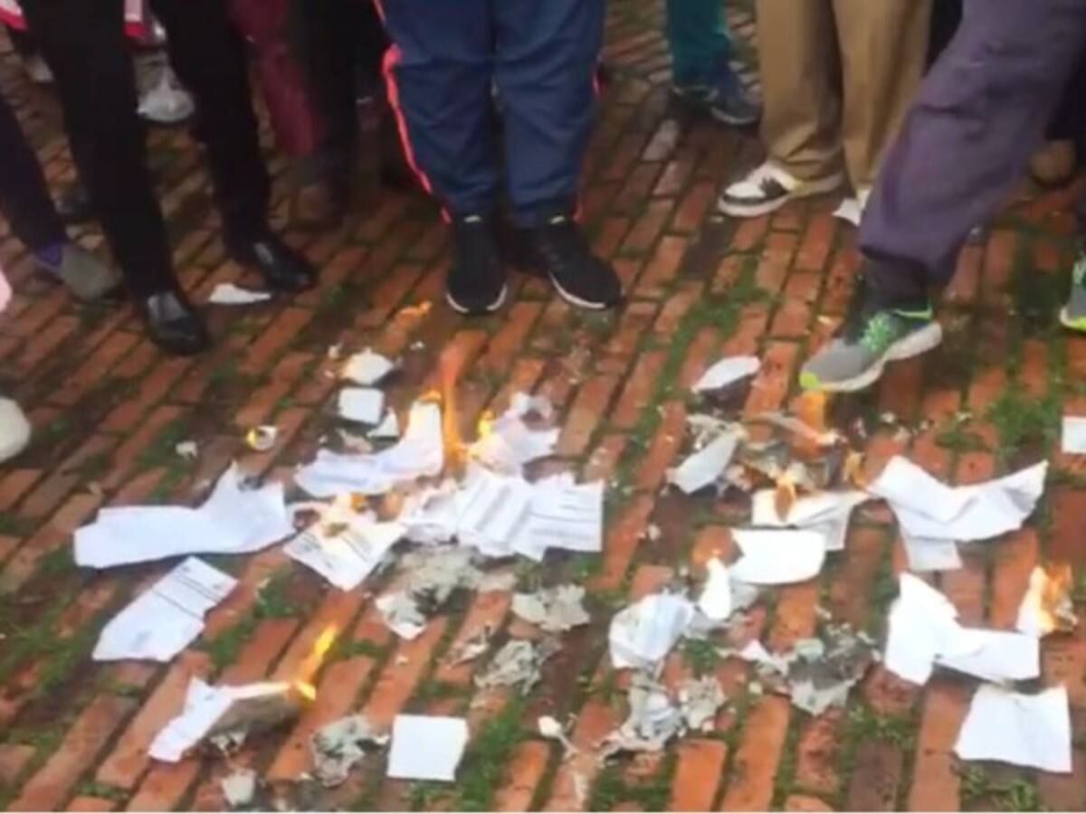 Siguen las protestas en Bogotá por cobro excesivo del impuesto predial