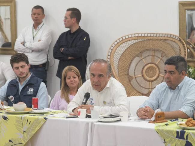 Ministro Guillermo Reyes, gobernadora Elsa Noguera, entre otras autoridades