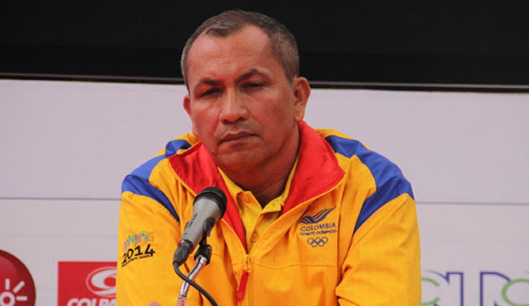 Oswaldo Pinilla, seleccionador nacional de levantamiento de pesas.