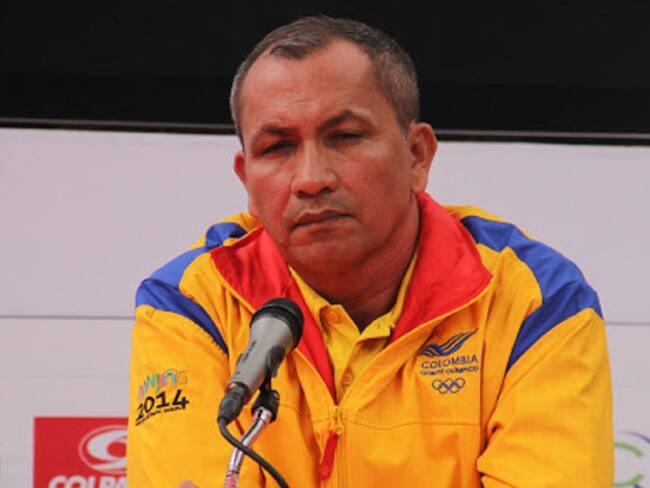 Oswaldo Pinilla, seleccionador nacional de levantamiento de pesas.