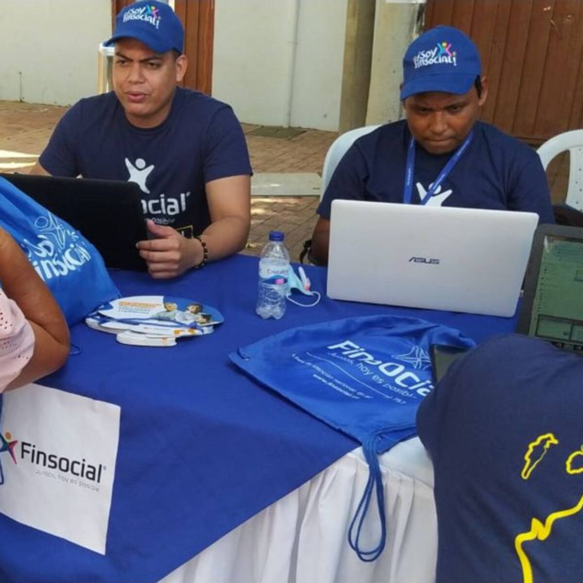 Inclusión financiera para docentes y pensionados llega al Magdalena