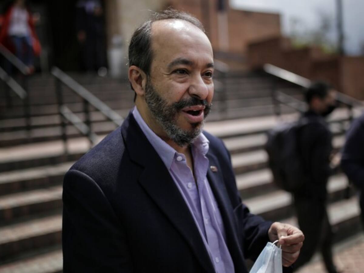 Germán Córdoba pone a consideración de directivas permanencia en Cambio Radical