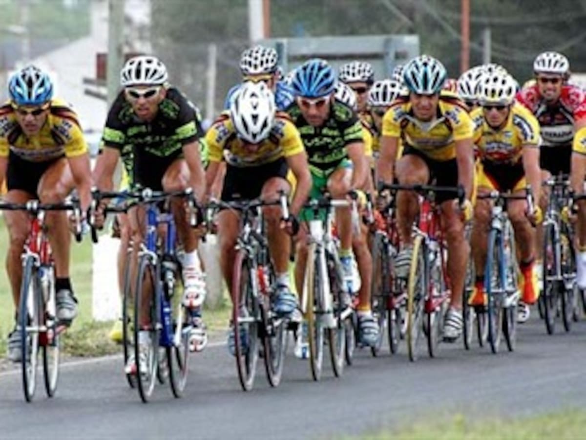 Falleció el ex ciclista Carlos 'La Brujita' Montoya