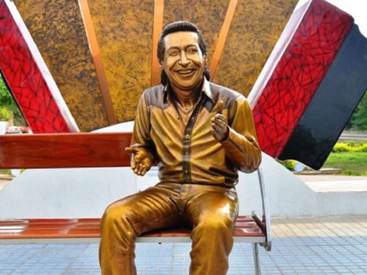 Retiran del Parque de la Provincia la estatua de Diomedes por vandalismo