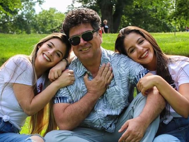 Fabio Legarda, padre de legarda, y sus hermanas María y Daniela