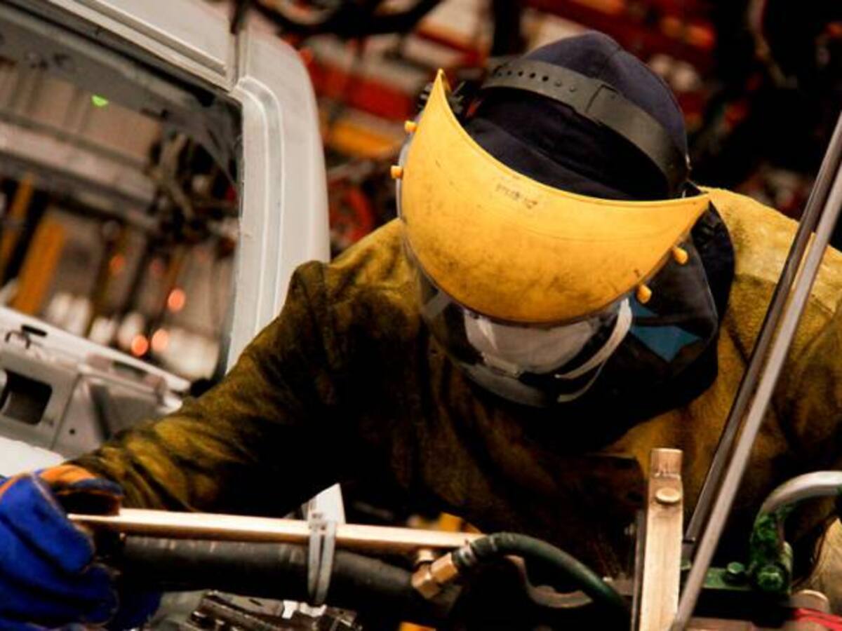 En un 4.9% aumentó la producción industrial a corte de agosto