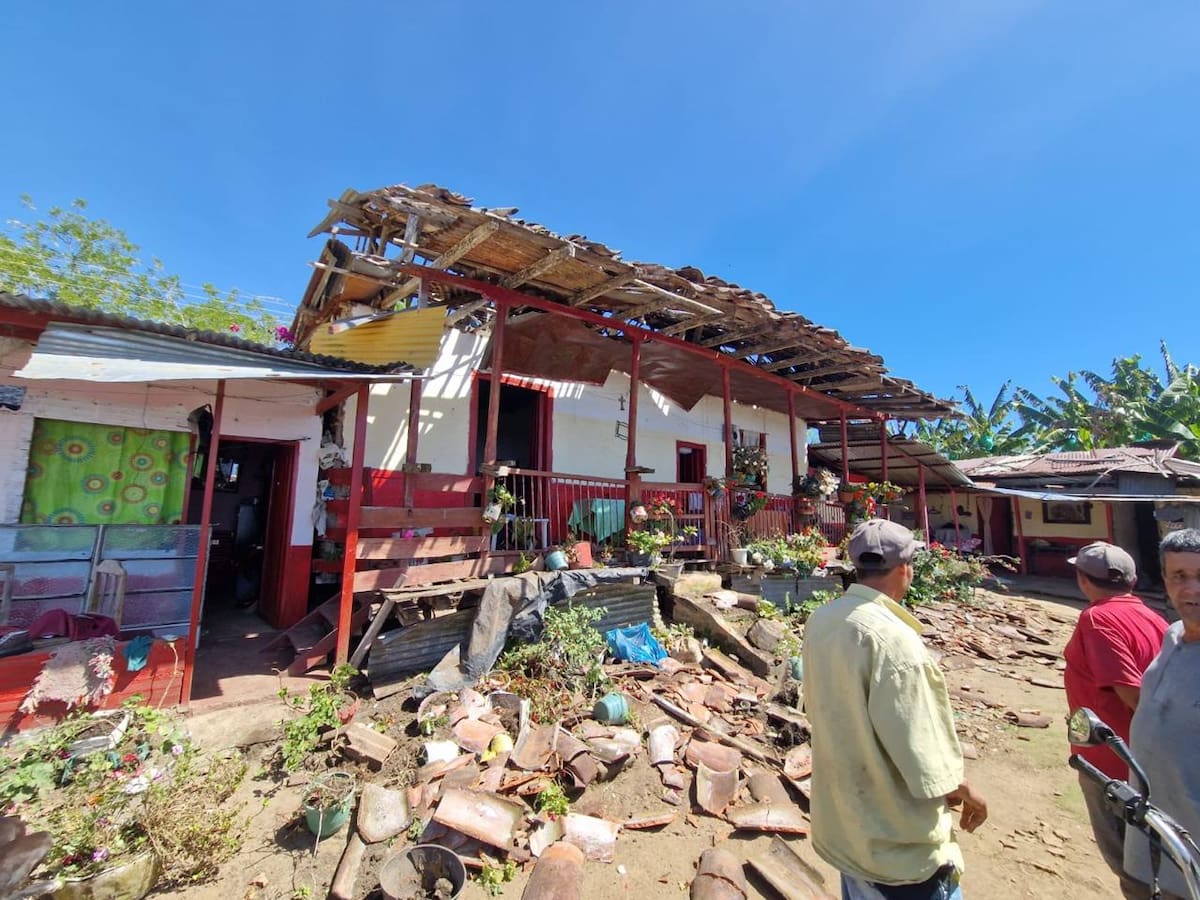 Belén de Umbría pide revisar situación catastral de predios de viviendas colapsadas por el terremoto