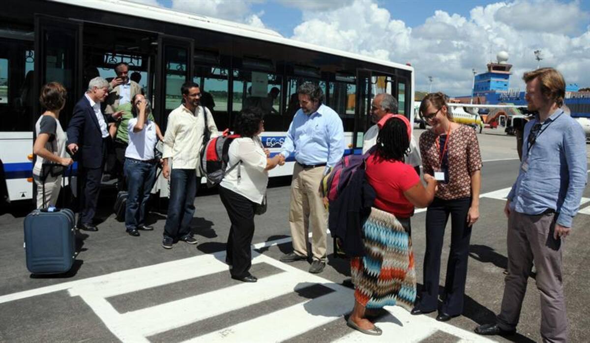 La tercera delegación de víctimas llegó este miércoles a La Habana, Cuba, para asistir a la sesión en la Mesa de Conversaciones con el Gobierno de Colombia y las Farc.