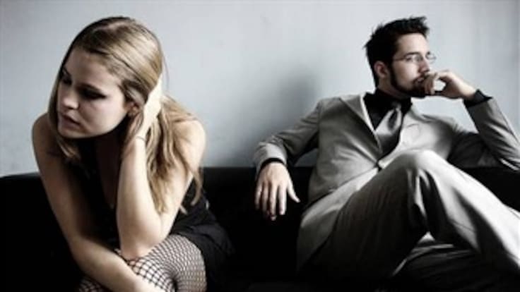 Estudio afirma que para que la relación dure, cambie de tema