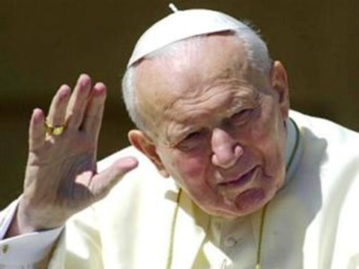 Juan Pablo II puede ser beatificado este año, según Navarro Valls
