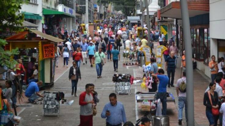 Comercio abre a las 6 de la mañana este viernes