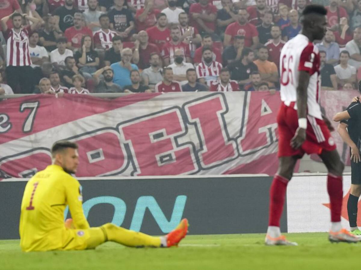 James Rodríguez presenció la goleada que sufrió Olympiacos en Europa League