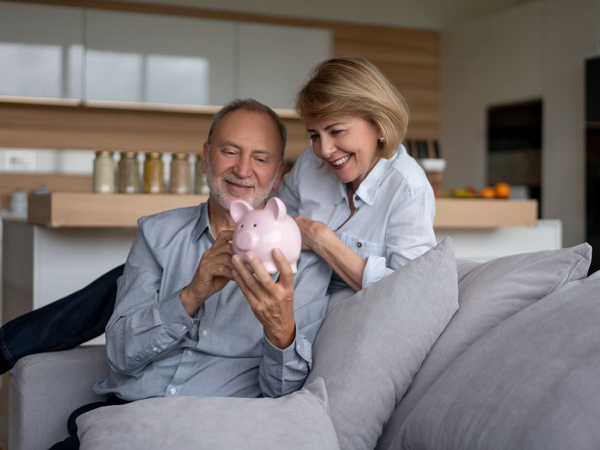 ¿Cuántos años hay que cotizar para cobrar el 100% de la pensión? Equivalencia en semanas