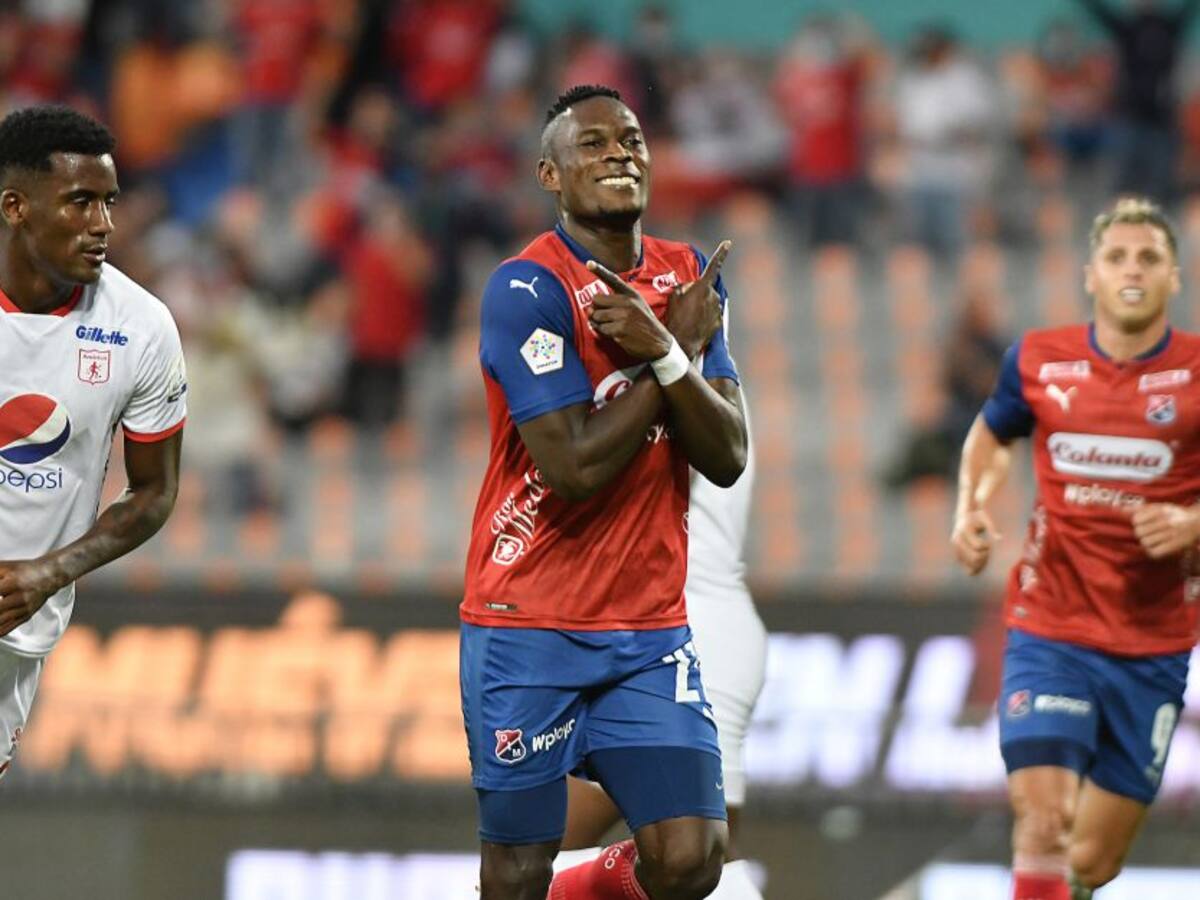 'Bolillo' le gana la partida a Osorio y el DIM sigue su invicto