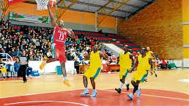 Las Águilas de Tunja, vuelan en lo más alto de liga de baloncesto, tras la tercera fecha