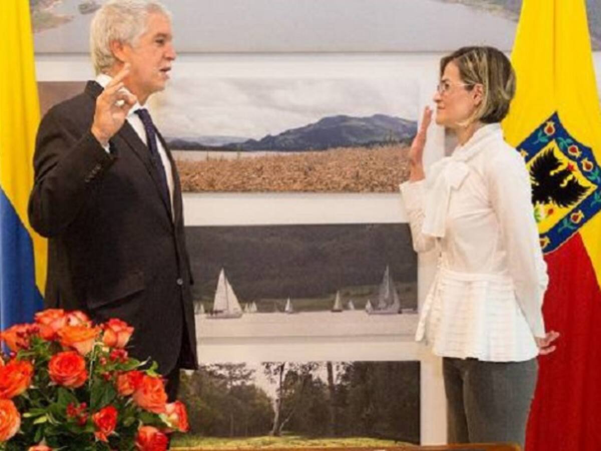 Inhabilitan por 10 años a la gerente del Acueducto de Bogotá