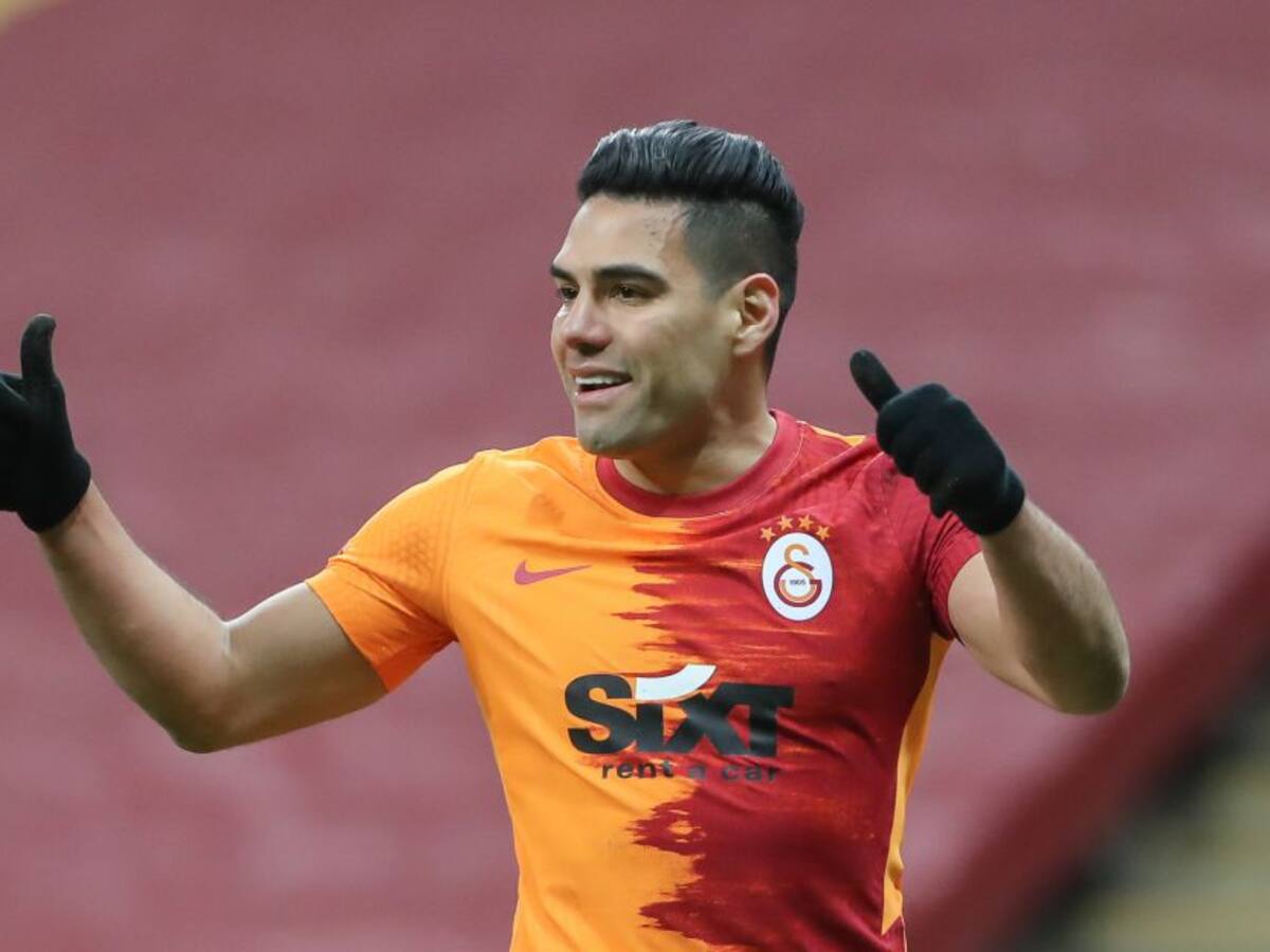 Falcao sale del hospital tras ser operado por fractura en un hueso facial