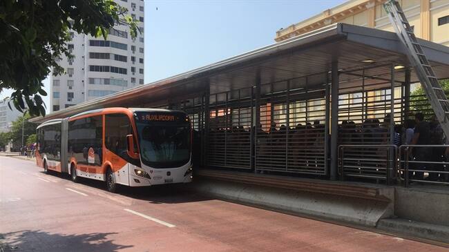 Presidente Santos firmó decreto para la vinculación de 180 buses a Transcaribe. Foto: Leidys Rivero (W Radio)