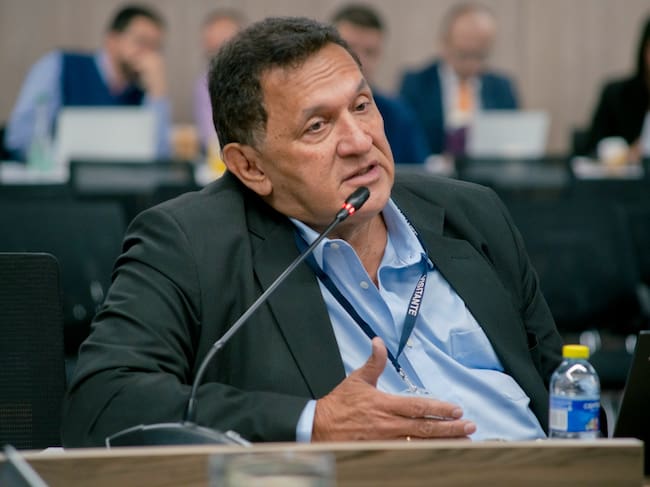 Excongresista Luis Fernando Almario, acusado de crimen de lesa humanidad en la JEP.