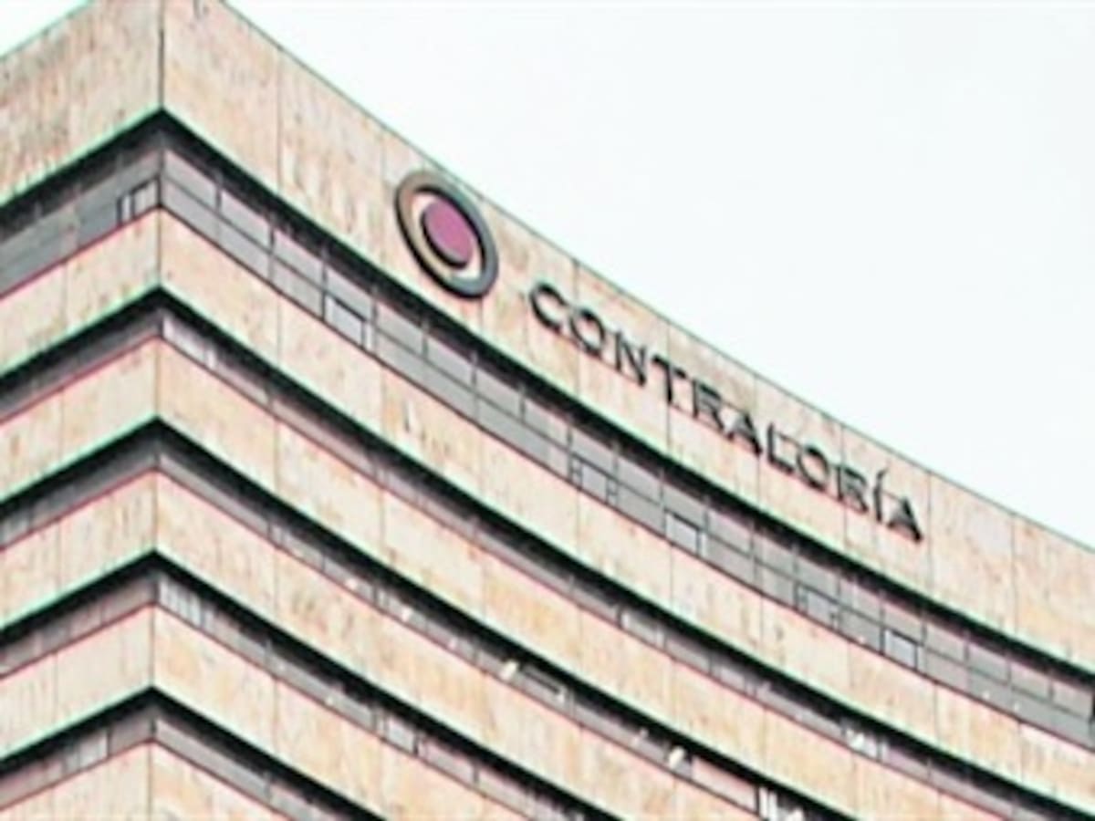 Contraloría pide a Procuraduría investigar al director de la UIAF