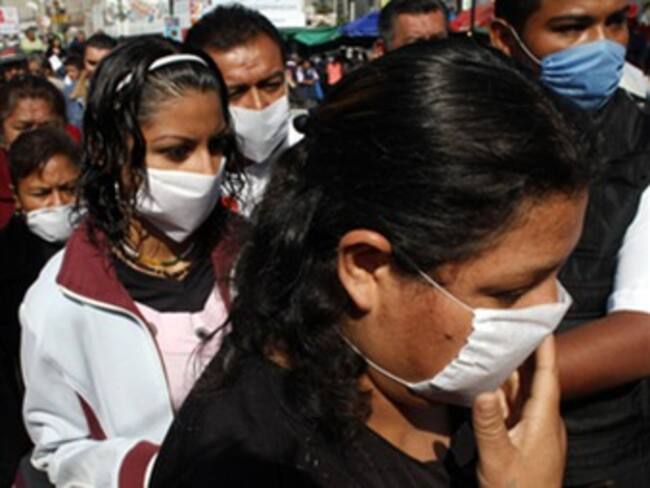 México: 20 muertos y 40 decesos en estudio por influenza