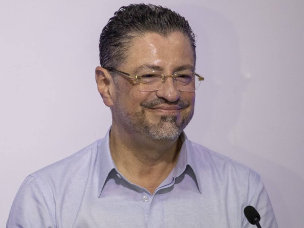 Rodrigo Chaves gana la presidencia de Costa Rica con un 52,9 % de los votos