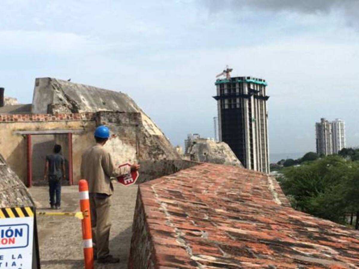 Juez de Cartagena ordena suspender la construcción de edificio cercano al Castillo San Felipe