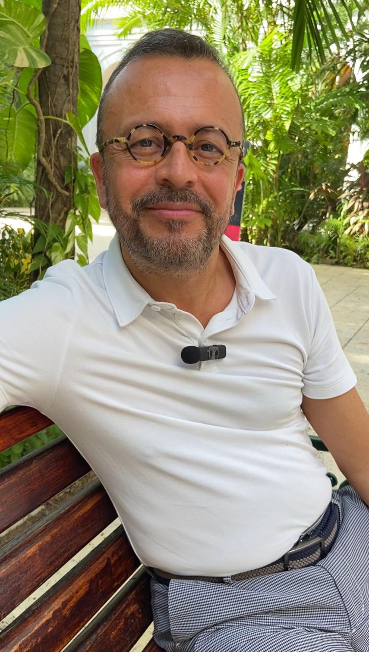 Diseñador gráfico Iván Onatra. // Centro de Formación de la Cooperación Española (CFCE)