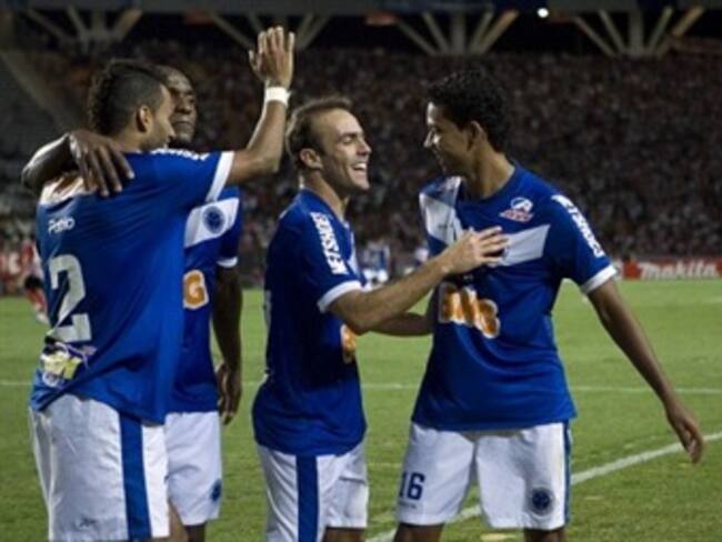 Cruzeiro viajó a Colombia con dos importantes bajas de última hora