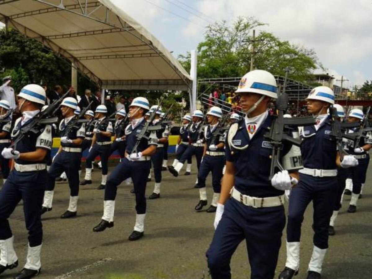 Por desfile militar anuncian cierre temporal de la autopista Sur