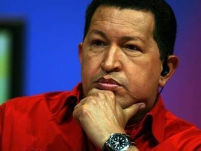 Hugo Chávez dice que ha estado revisando &#039;planes de guerra&#039; contra Colombia