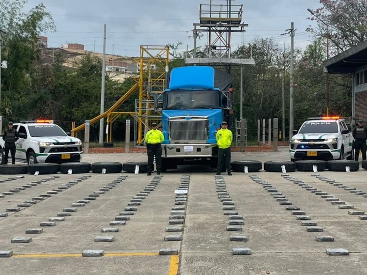 Cocaína iba oculta en llantas de tractocamión en Norte de Santander