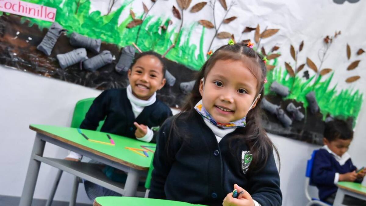 Inician matrículas para acceder a 125,000 cupos en colegios públicos de Bogotá para 2024