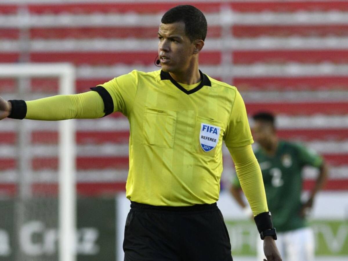 Alexander Ospina, árbitro designado para primer juego de la Superliga