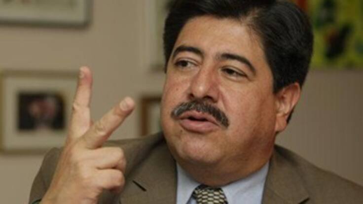 Como mentirosas calificó Luis Bedoya las supuestas razones del 'Tata' Martino para rechazar la selección