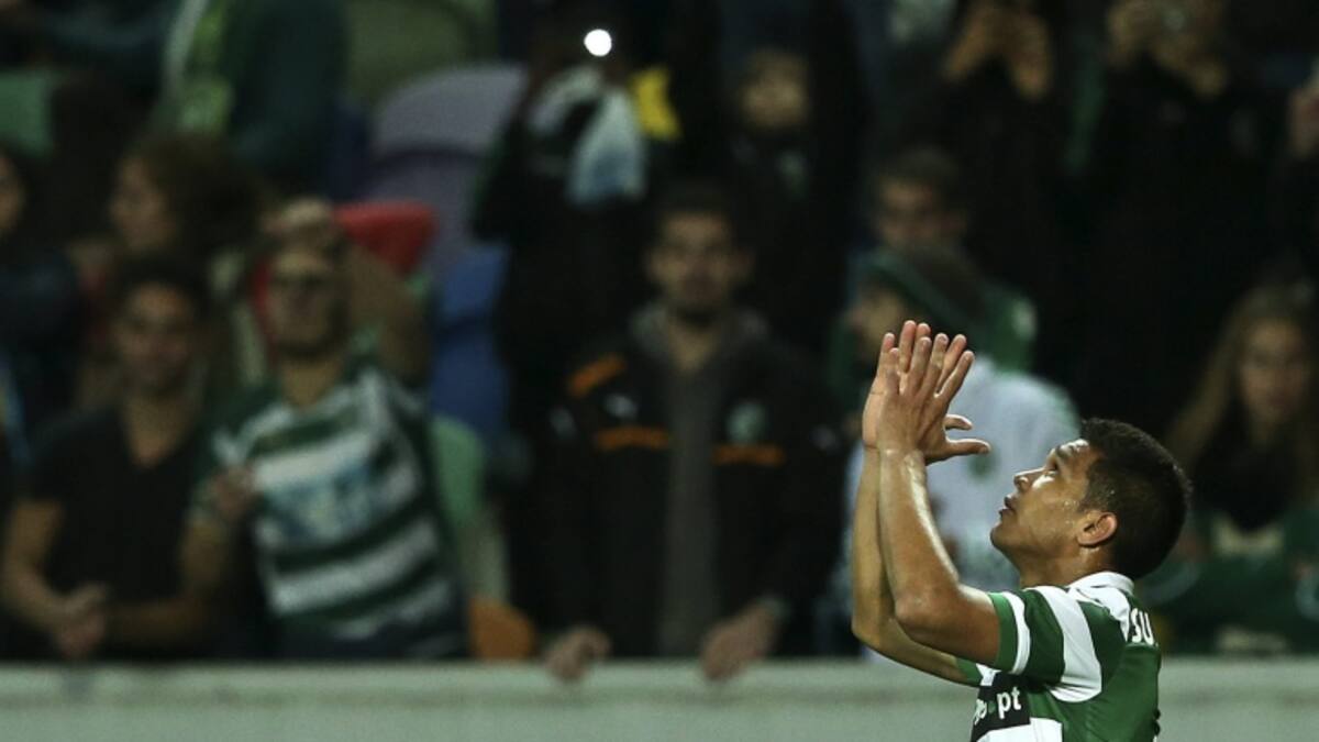 Teo Gutiérrez anota en la victoria del Sporting frente al Estoril