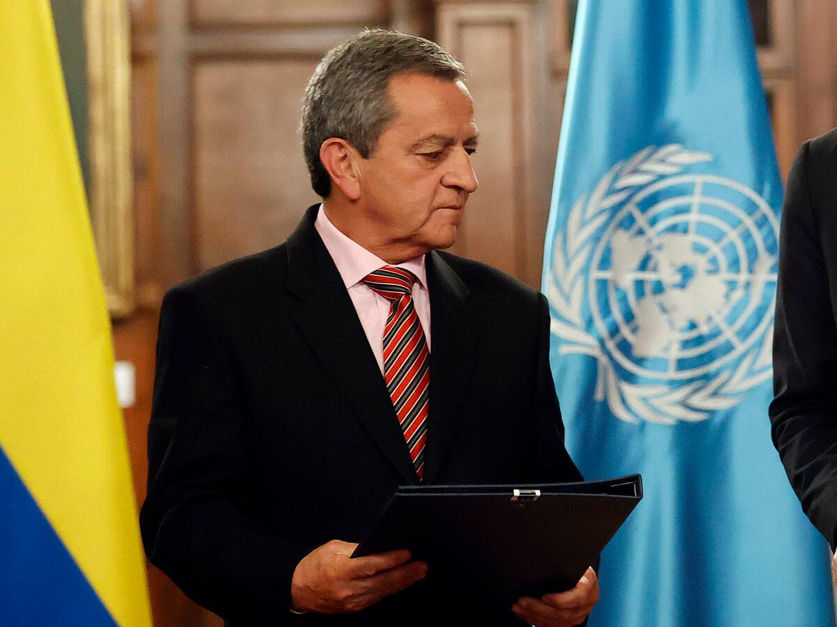 “Debo ser leal primero a la Constitución, no puedo atender caprichos personales”: Salazar