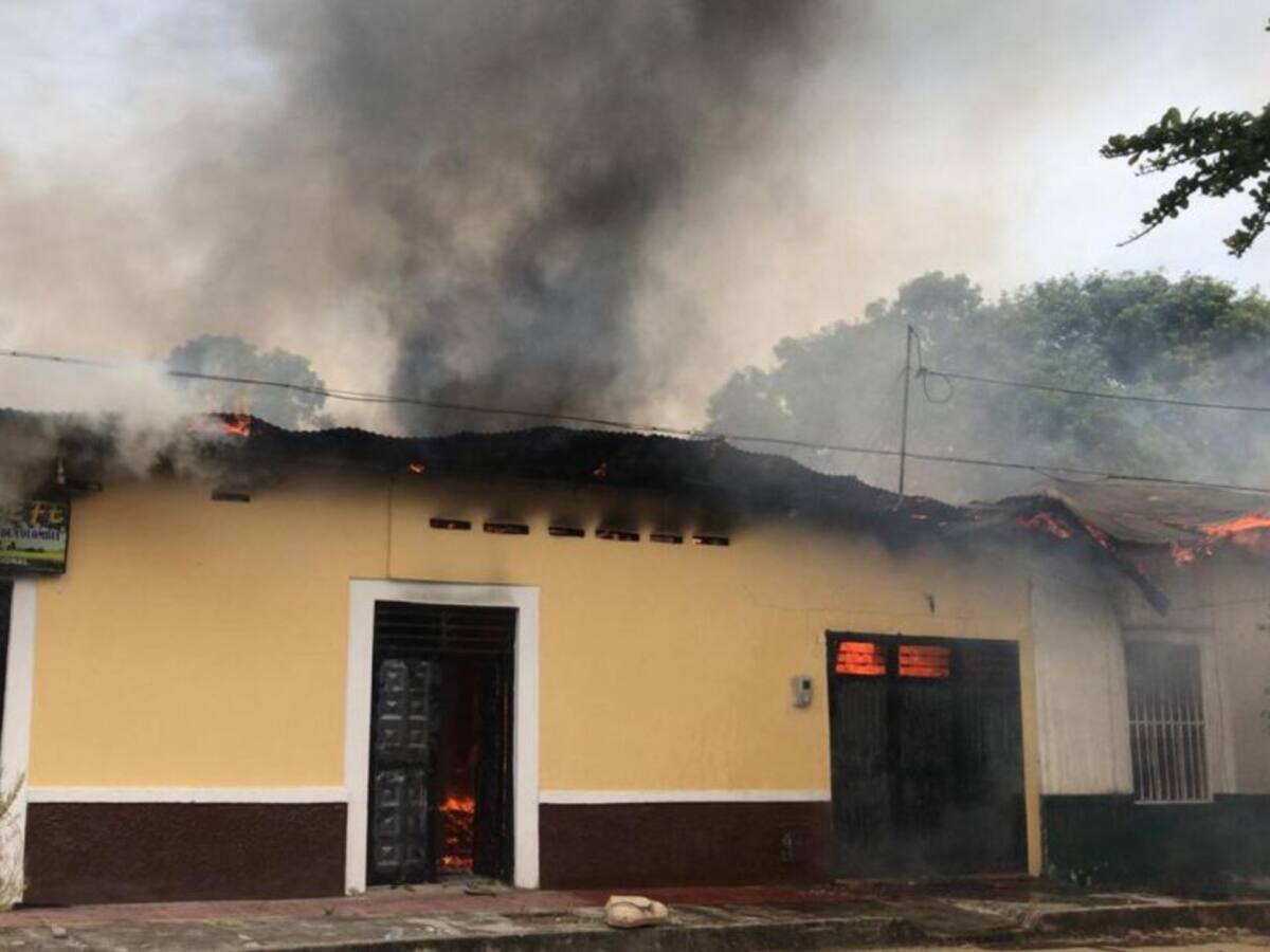 Dos casas ardieron en el sur del Tolima