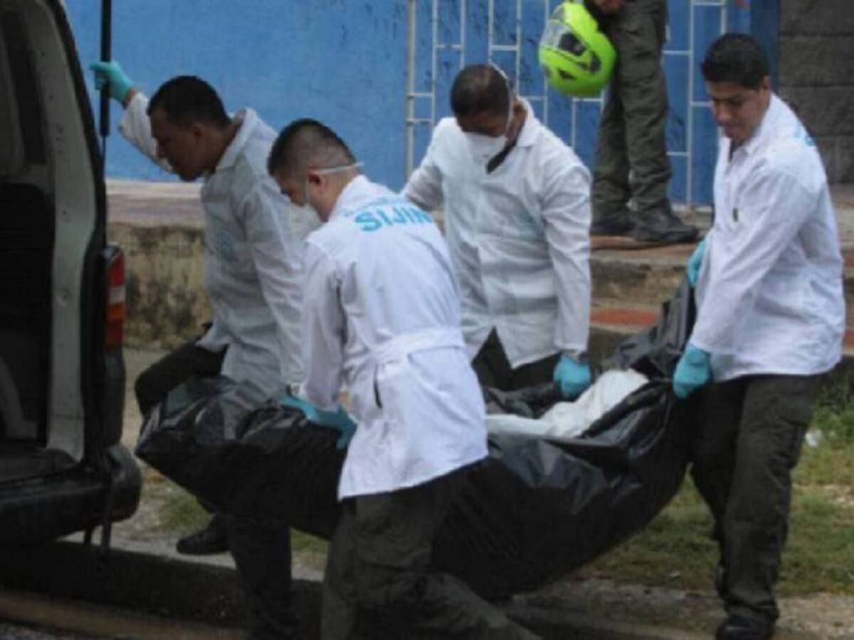 Hombre fue asesinado a balazos cuando iba en una moto en Cartagena