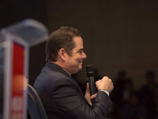 Candidato Germán Vargas lanza programa de salud en Floridablanca