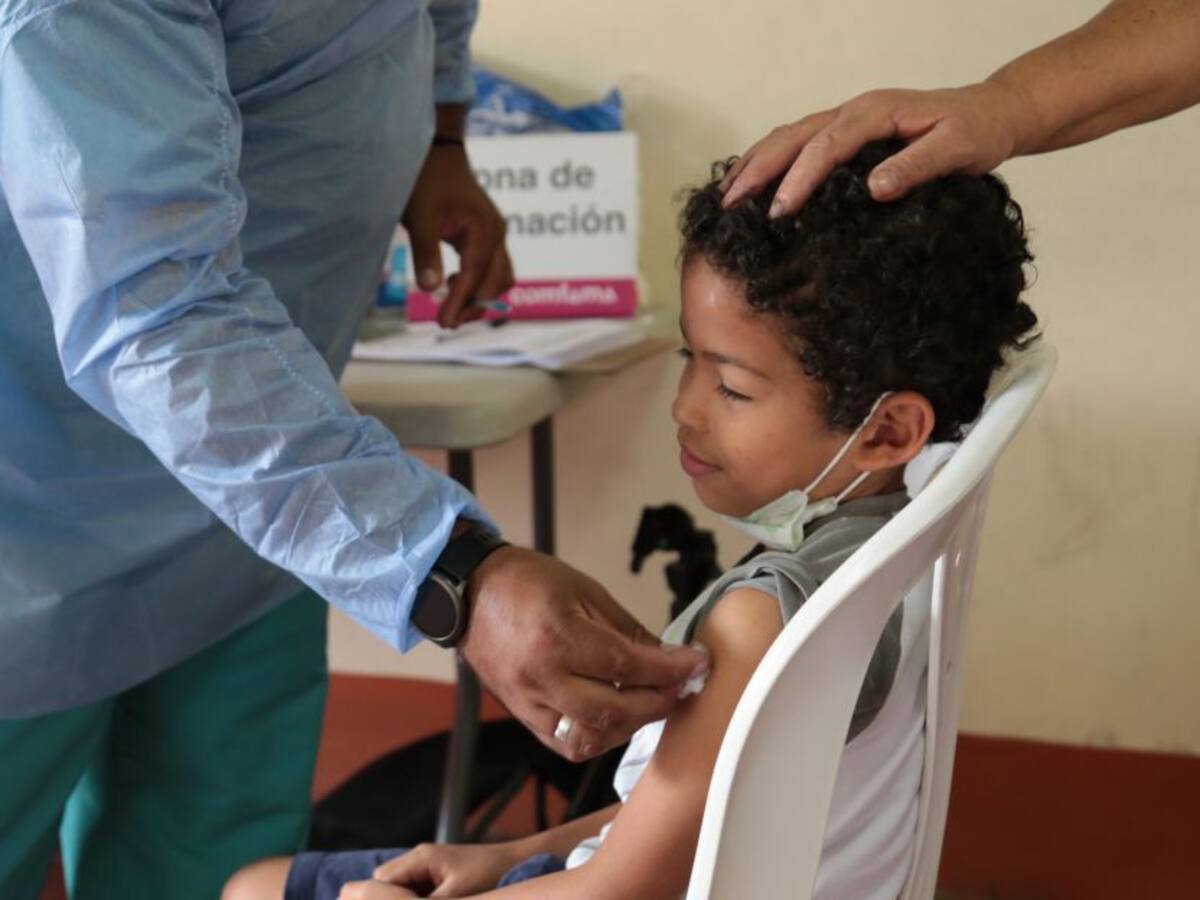 Este fin de semana: vacunación masiva contra 26 enfermedades en Medellín
